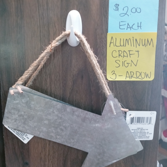 Aluminum craft sign $2 each - Picture 2 of 8